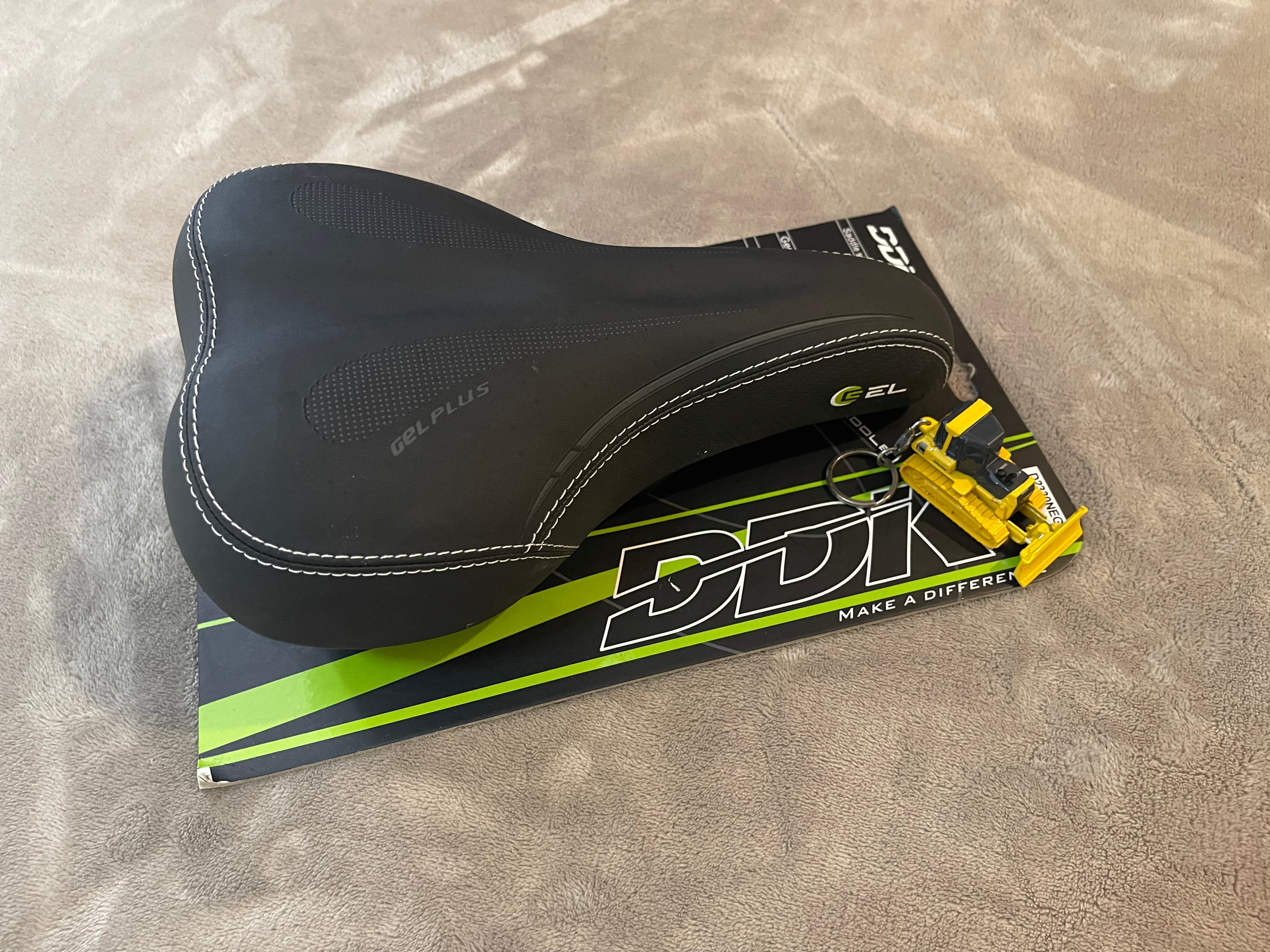 Bike Saddle D2330 Gel Plus for Women