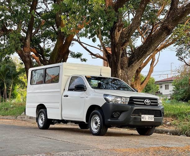 Toyota Hilux / L300 (14-Seater) — CoopCar Rental