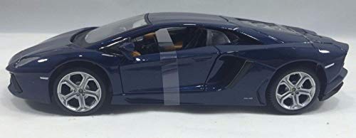 Maisto 1:24 Scale Lamborghini Aventador LP 700-4 Diecast Vehicle (Colors May Vary)