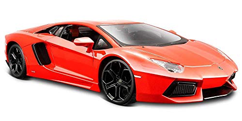 Maisto 1:24 Scale Lamborghini Aventador LP 700-4 Diecast Vehicle (Colors May Vary)