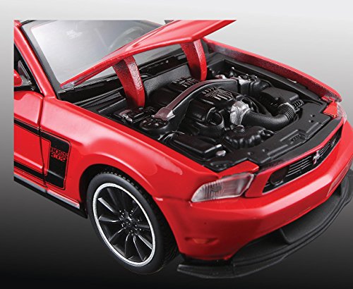 Maisto 1:24 Scale Assembly Line 2012 Ford Mustang Boss 302 Diecast Model Kit (Colors May Vary)
